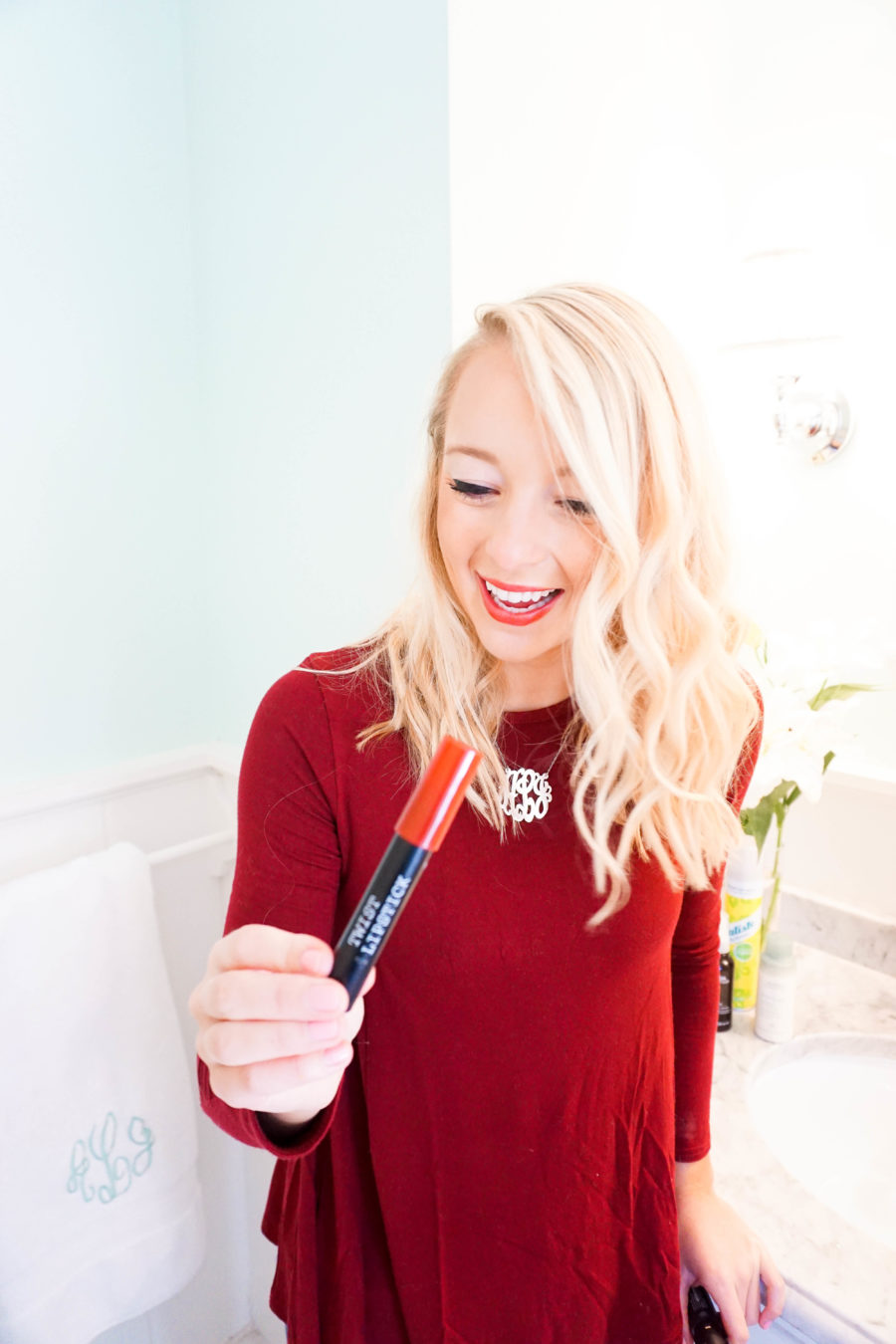amy-littleson-from-i-believe-in-pink-how-to-get-relaxed-curls-in-10-minutes-15