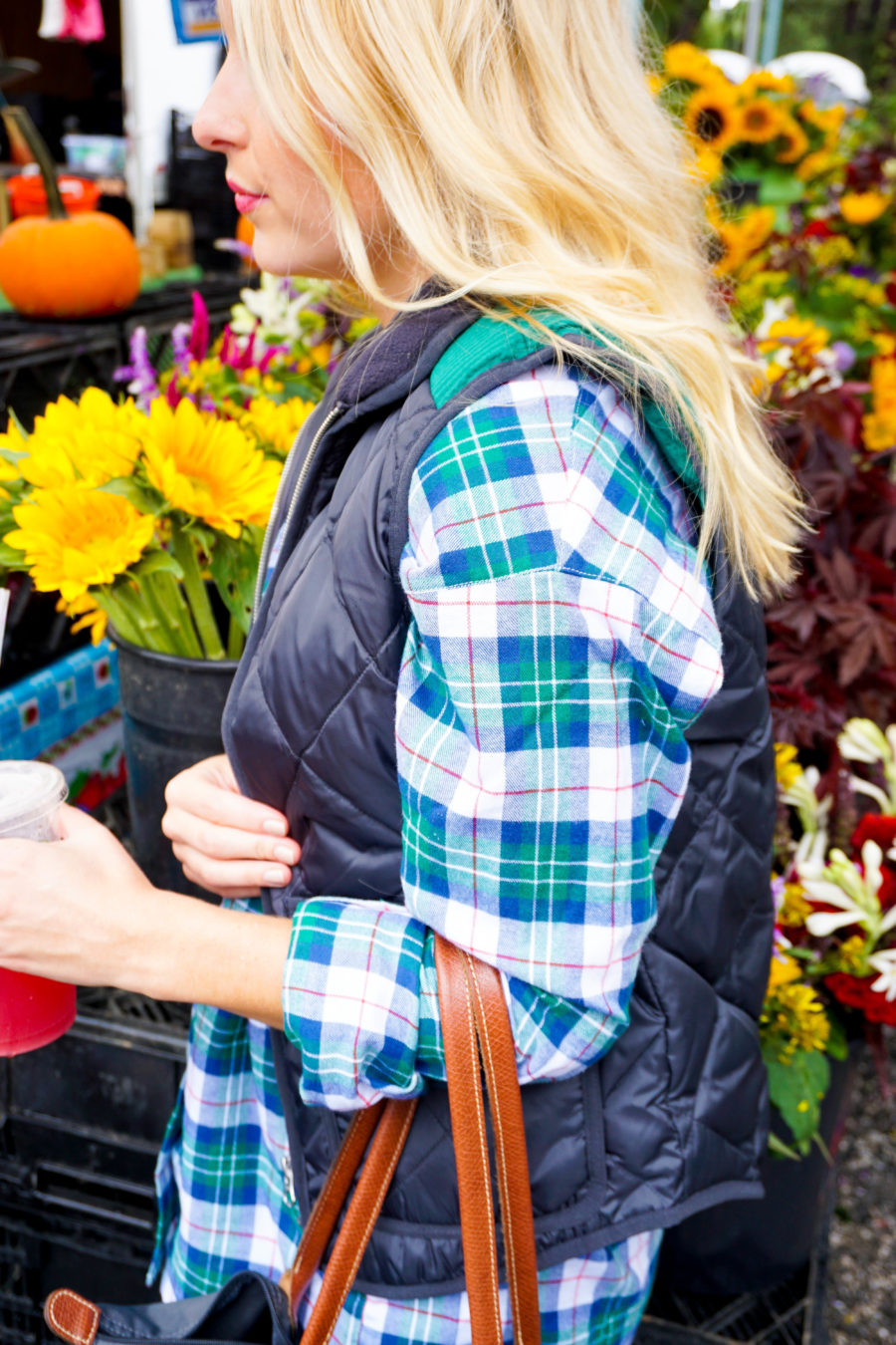 amy-littleson-from-i-believe-in-pink-at-the-richmond-farmers-market-wearing-lauren-james-flannet-and-vest-26