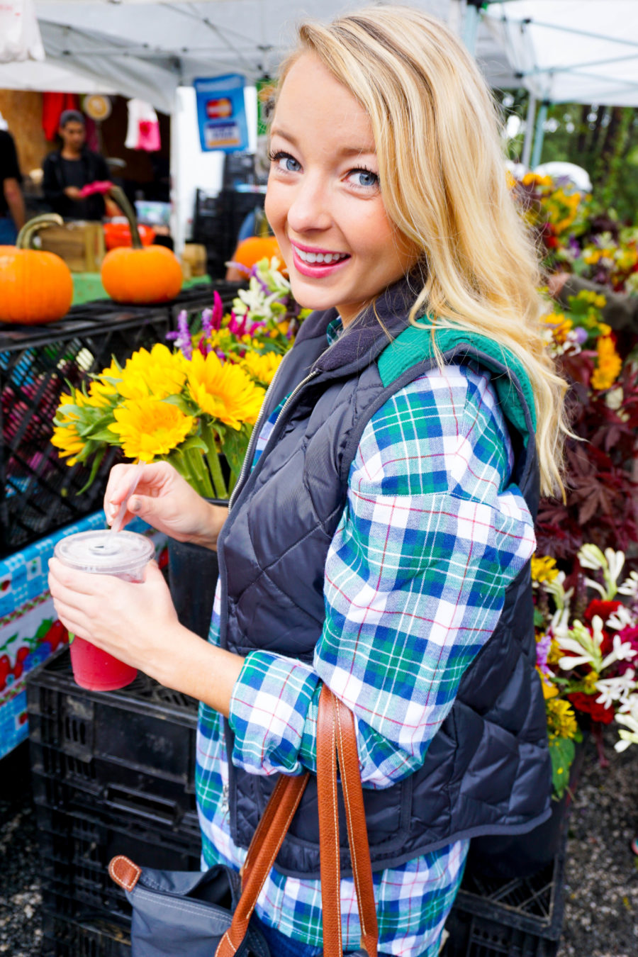 amy-littleson-from-i-believe-in-pink-at-the-richmond-farmers-market-wearing-lauren-james-flannet-and-vest-28