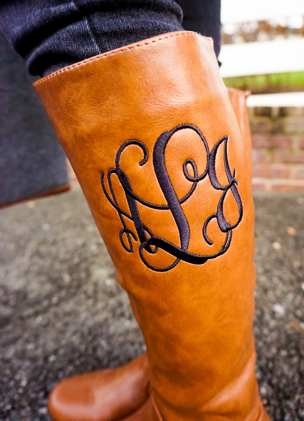 amy-littleson-from-i-believe-in-pink-in-united-monograms-monogram-boots-and-tote-with-a-black-tassel-poncho-7