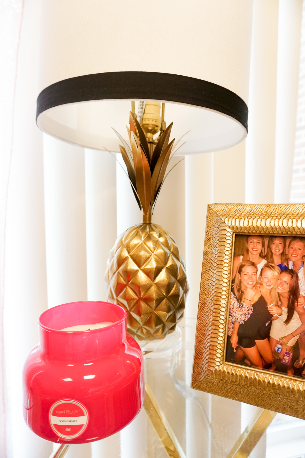 Amy Believe in Pink apartment with PB Teen pineapple lamp and bulletin board-2
