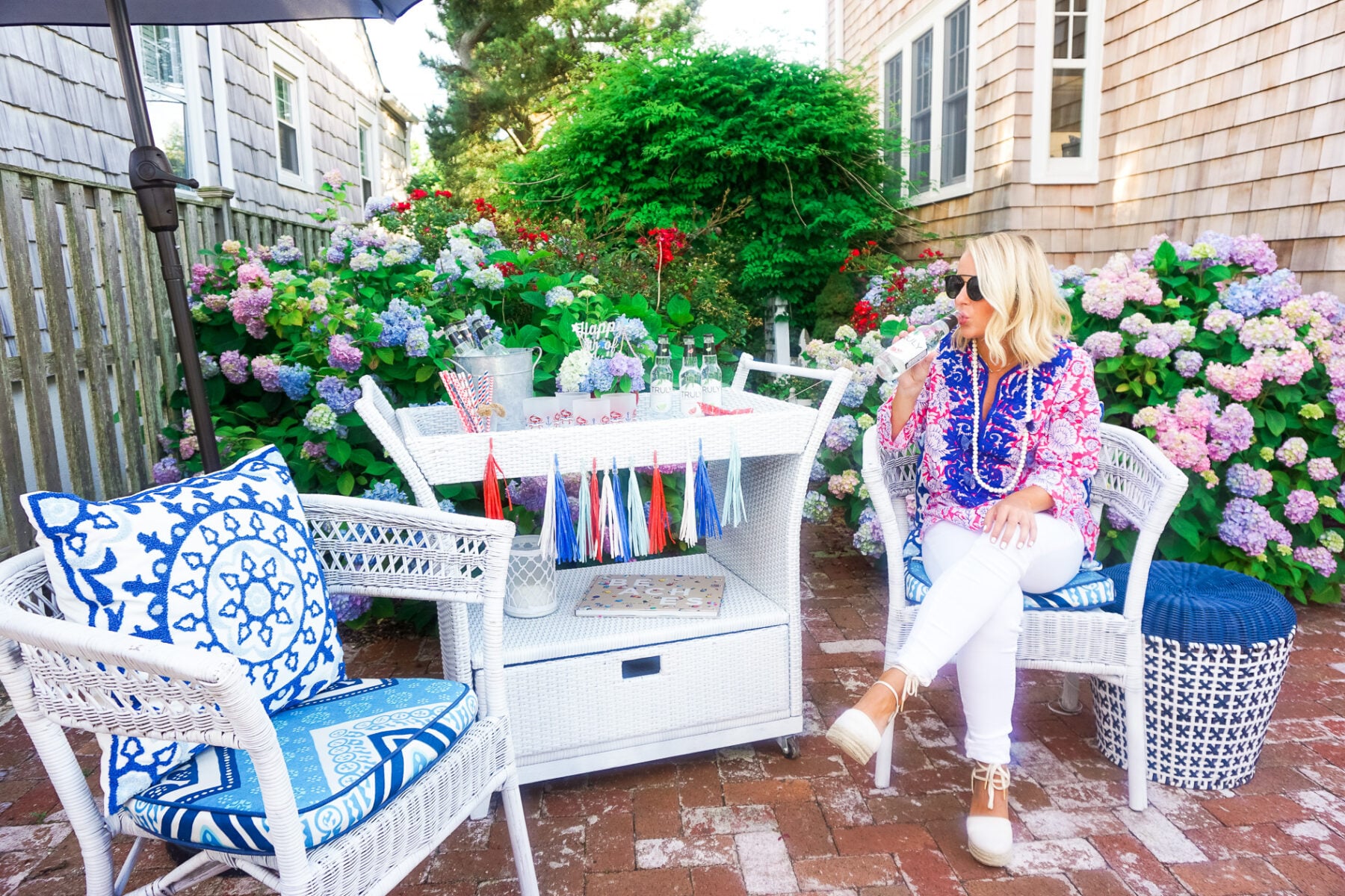 4th of July party on the patio with a summer patriotic bar cart