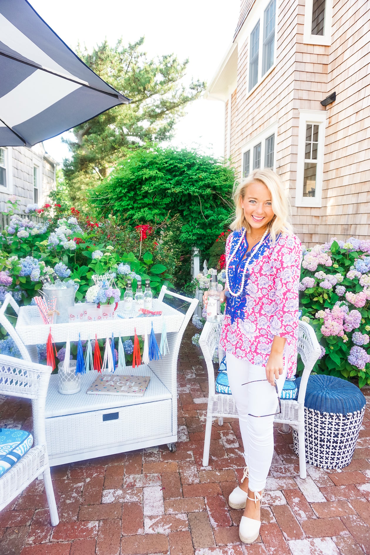 4th of July party on the patio with a summer patriotic bar cart