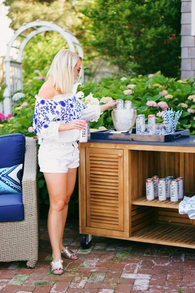 Truly Spiked Sparkling Seltzer