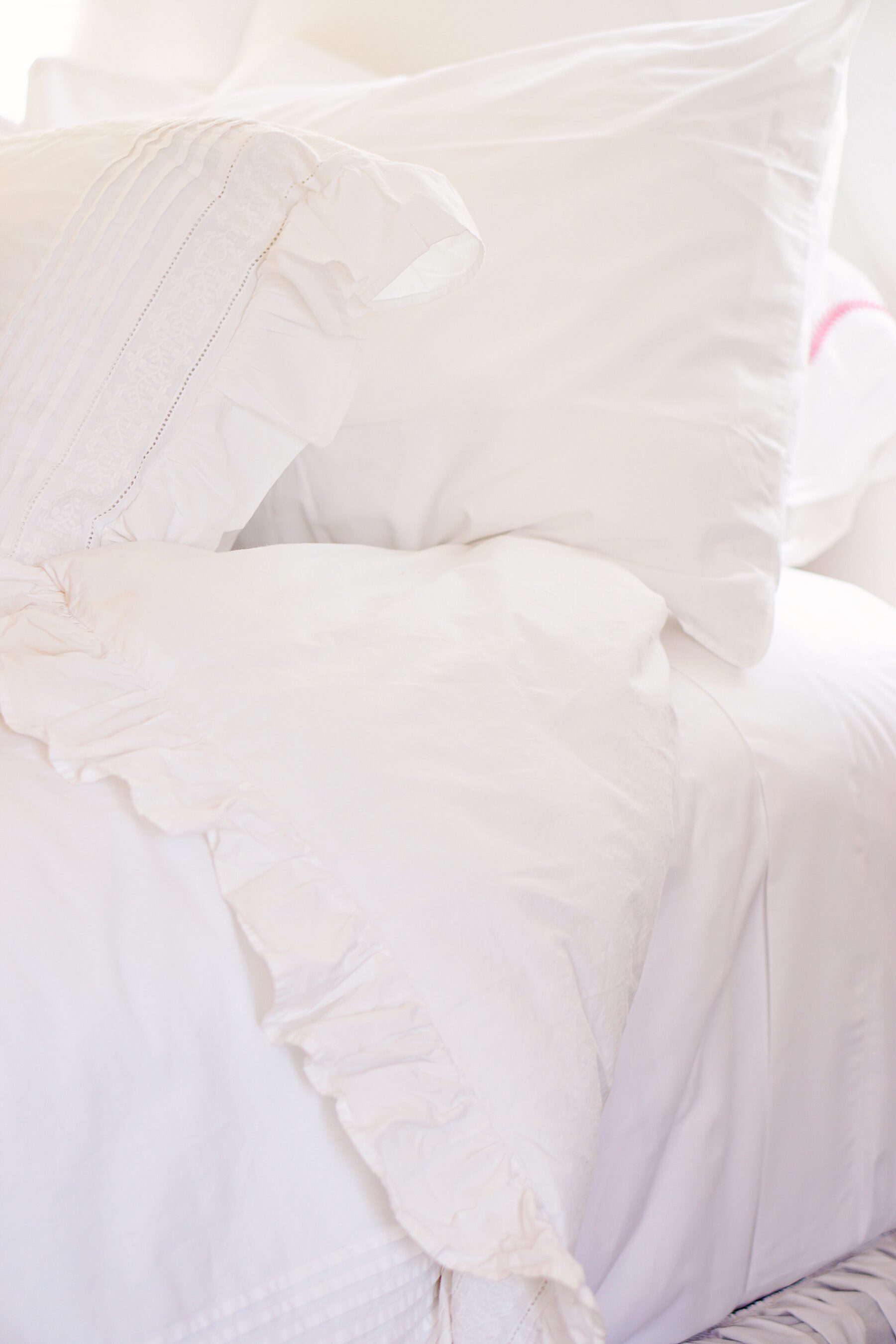 Pink and gold apartment décor with Annie Selke's Pine Cone Hill