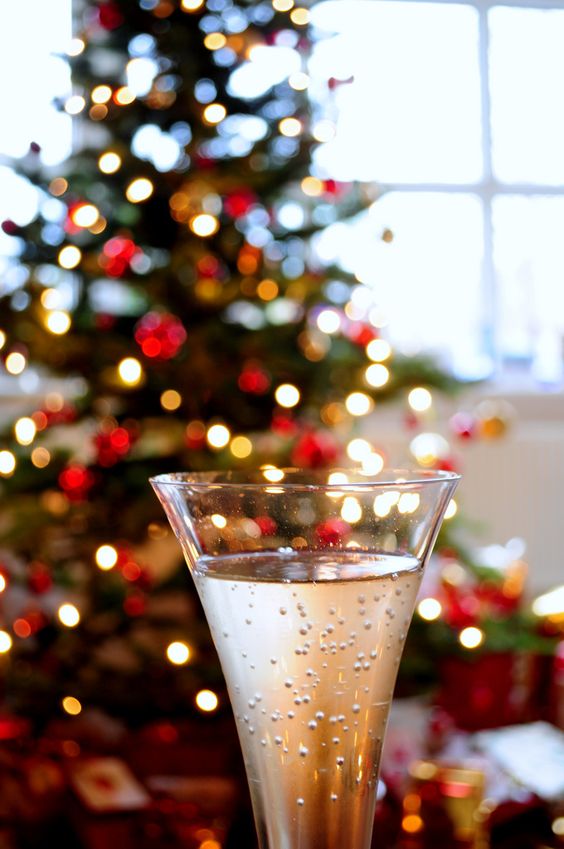 Holiday party outfit and décor inspiration